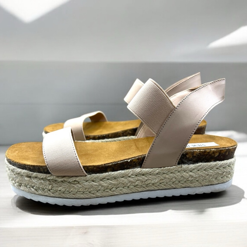 NEW Steve Madden Women’s Jaklin Platform Blush Sandals - Size 10